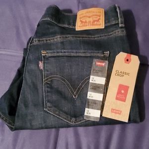 Levi's Classic Crop Jeans Size 12